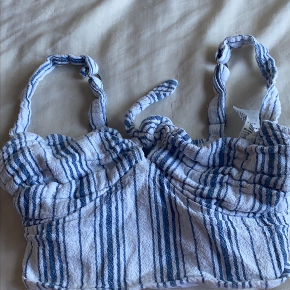 Hollister crop top